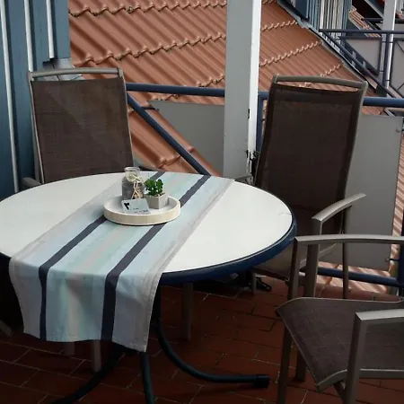 Apartamento Rugenbargsweg 12 *